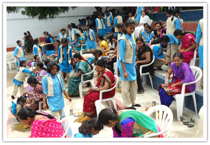 Guru Divas 2014