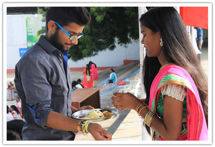 Raksha Bhandan 2017
